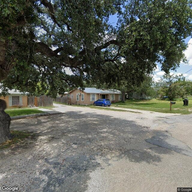 Brendas Residential Assisted Living in Devine, TX - Main View