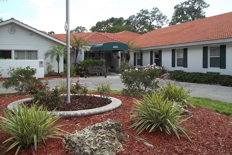 Cabot Reserve On the Green in Sarasota, FL - Main View