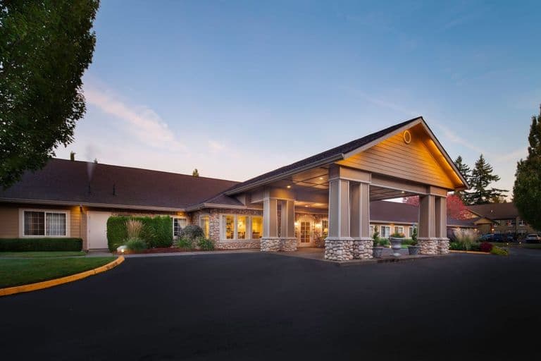Cedar Crest Alzheimer’s Special Care Center in Tualatin, OR - Main View