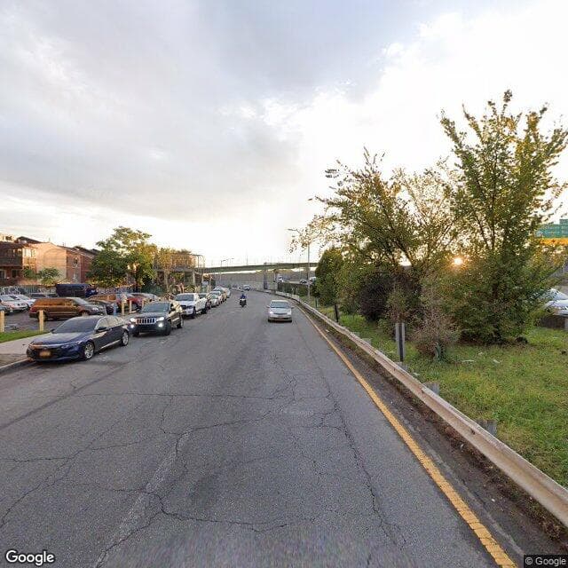 Central Queens Rehabilitation and Nursing Center in Maspeth, NY - Main View