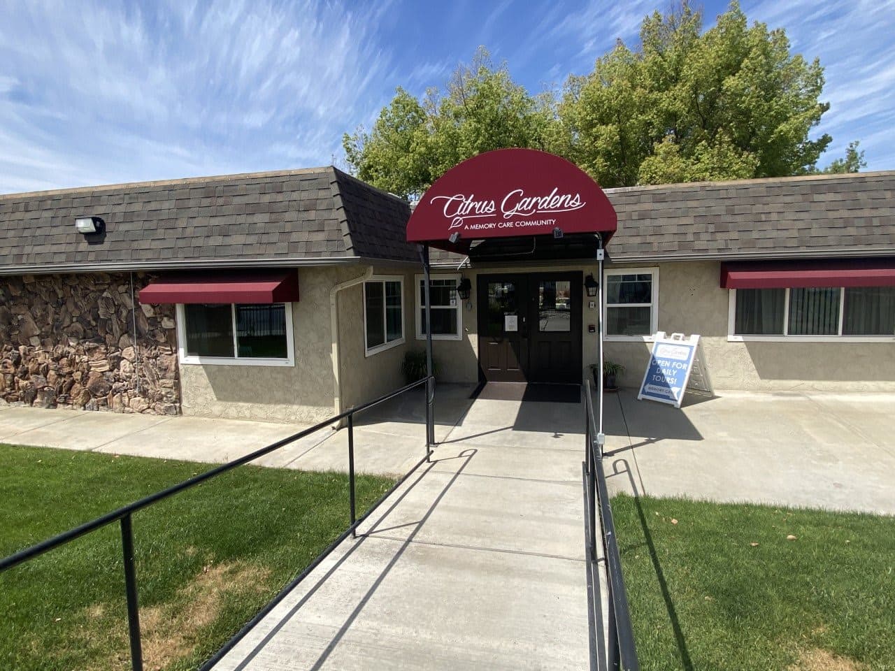 Citrus Gardens Memory Care in Hemet, CA - Main View