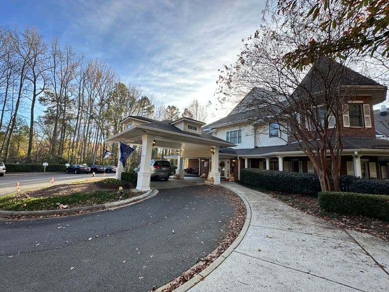 Charter Senior Living Of Charlotte in Charlotte, NC - Main View