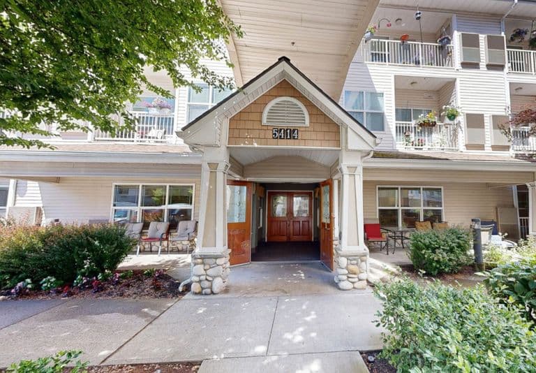 Cogir Of Glenwood Place in Vancouver, WA - Main View