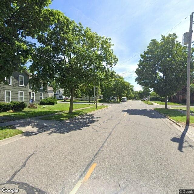 College Avenue I in Adrian, MI - Main View