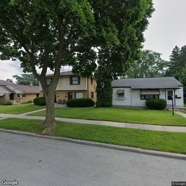 Coreys Place 1 in Milwaukee, WI - Main View
