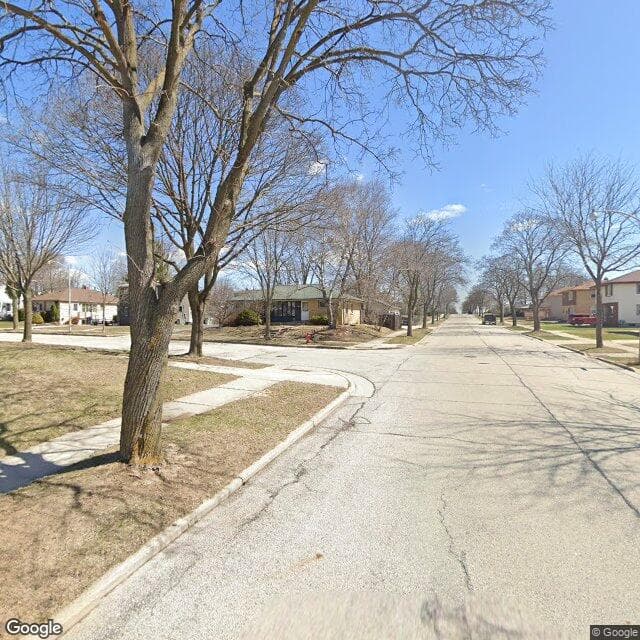 Crawford Avenue in Milwaukee, WI - Main View
