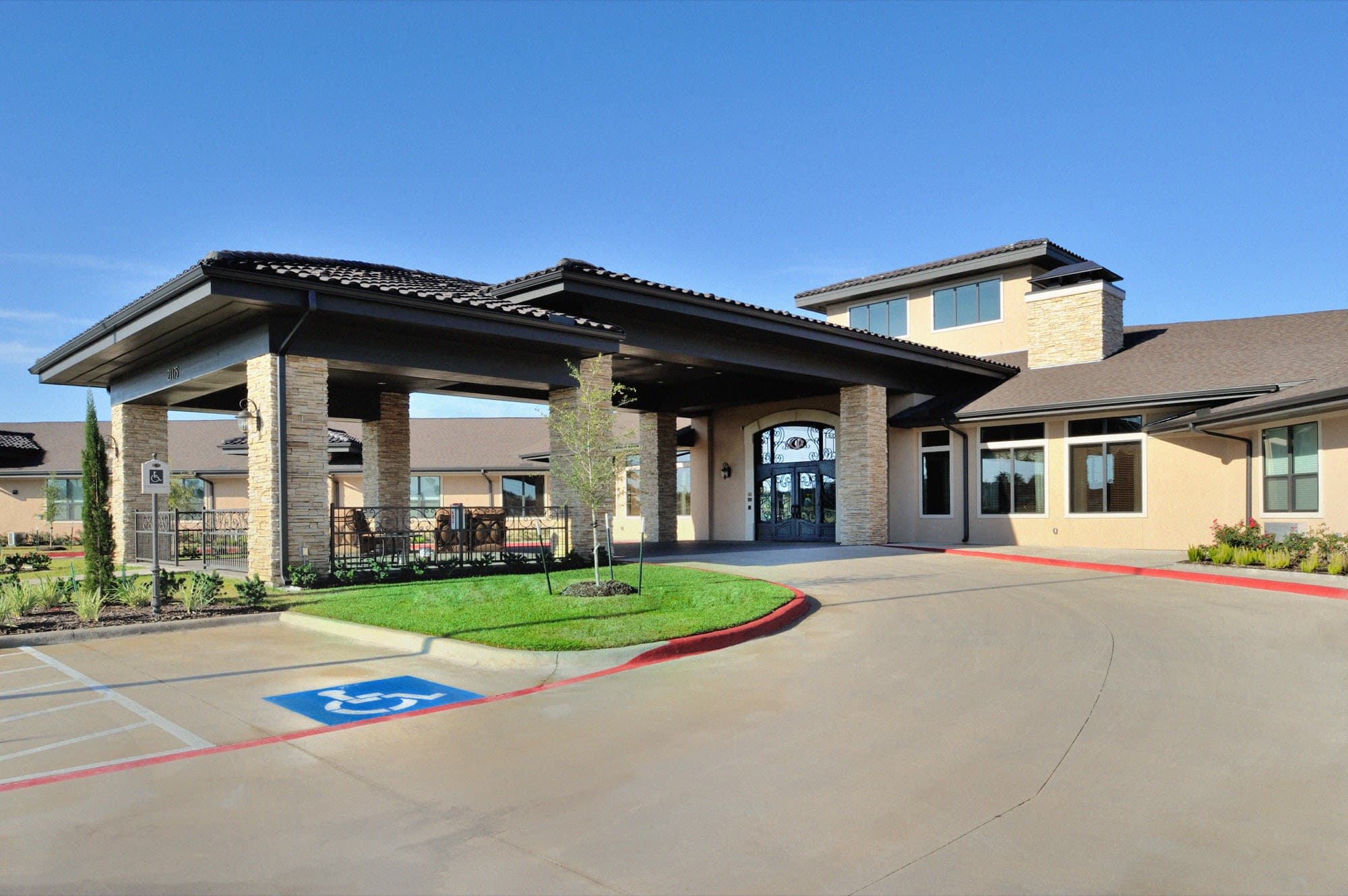 Clayton Oaks Living in Richmond, TX - Main View