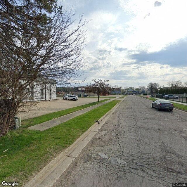 Crestmont Nursing Care Center in Fenton, MI - Main View