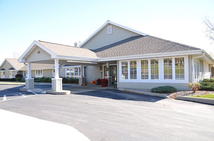 Crestridge Senior Living in Dodgeville, WI - Main View