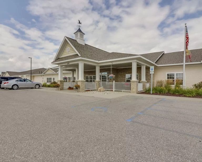 Crestwood Village Assisted Living & Memory Care in Mount Pleasant, MI - Main View