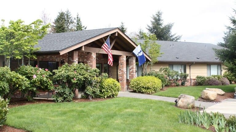 Creswell Health And Rehabilitation Center - Senior living in Creswell, Oregon