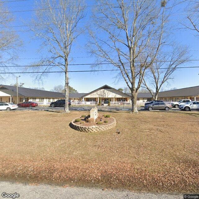 Crossville Health And Rehabilitation in Crossville, AL - Main View