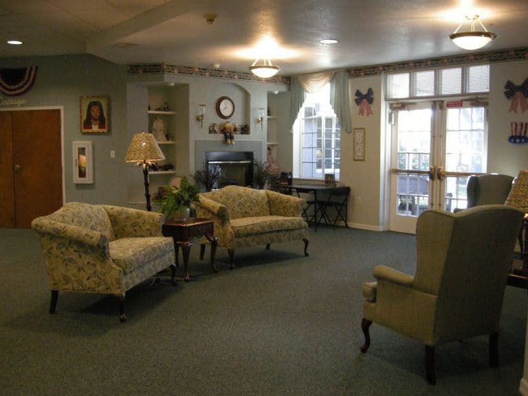 Crown Pointe Of Spring Hill in Spring Hill, FL - Main View