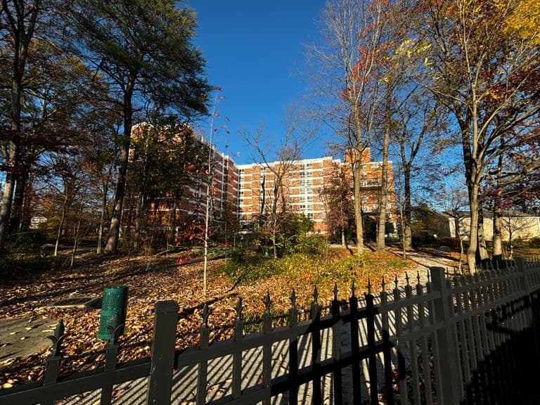 Culpepper Garden III in Arlington, VA - Main View