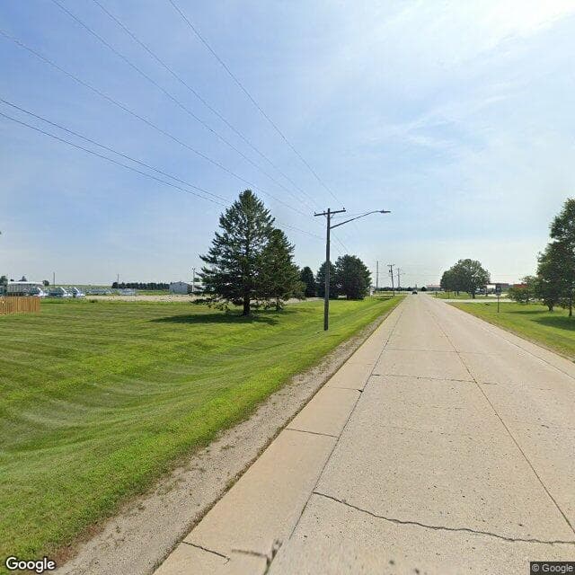 Deerfield Place in Sheffield, IA - Main View