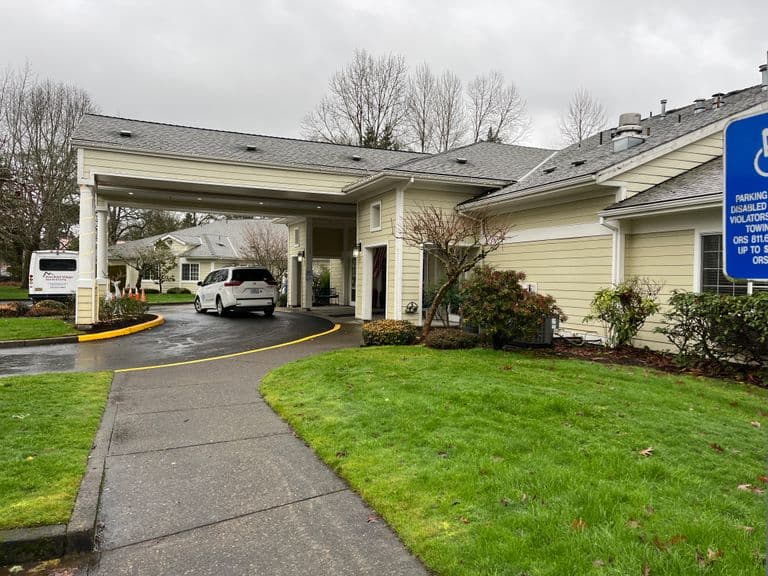 Deerfield Village Assisted Living in Milwaukie, OR - Main View