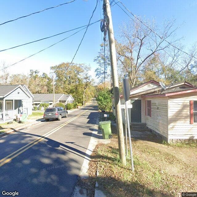 Dennis & Dilsie Lawton Personal Care Home in Sylvania, GA