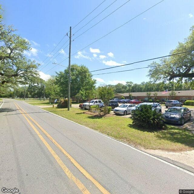 Dixie White House Health And Rehabiliation Center in Pass Christian, MS - Main View