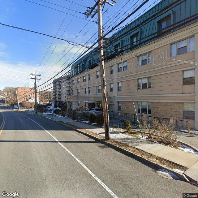 Dumont Center for Rehabilitation and Nursing Care in New Rochelle, NY