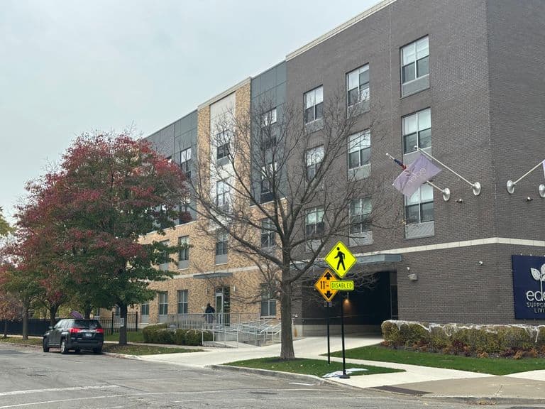 Eden South Shore in Chicago, IL - Main View