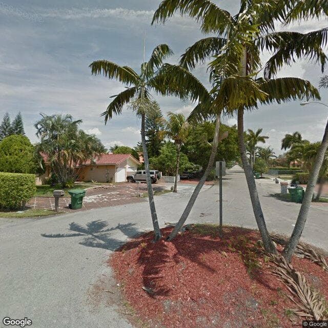 El Eden in Hialeah, FL - Main View