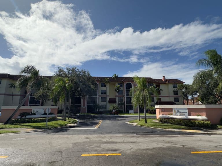 Elison Independent Living of Lake Worth - Senior living in Lake Worth Corridor, Florida