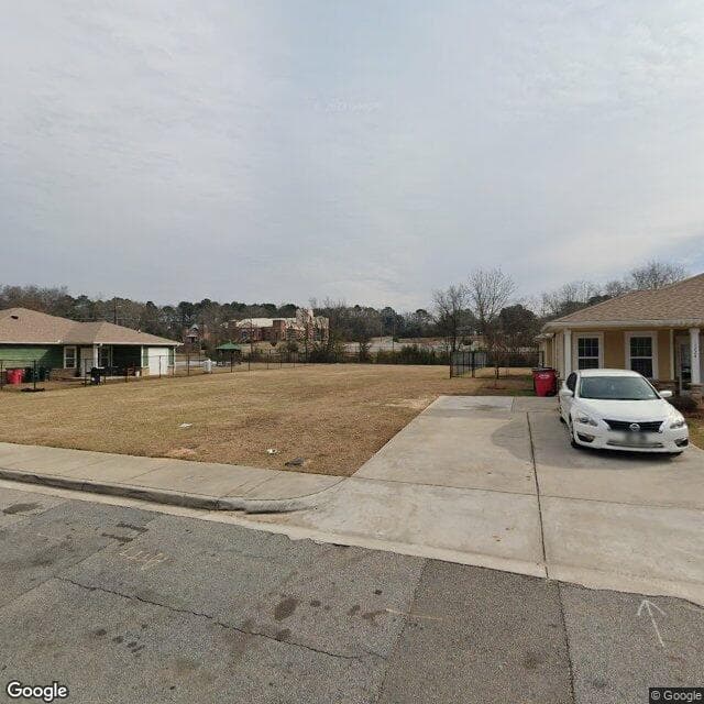 Ernest in Macon, GA - Main View