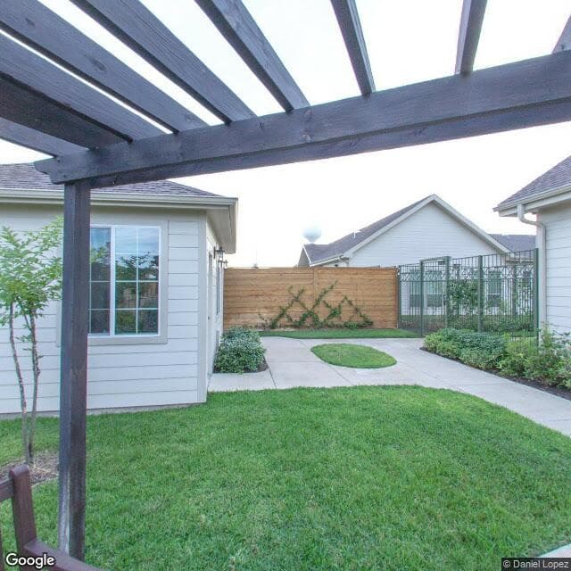 Evergreen Cottages Provincial - Jasmine Cottage in Katy, TX