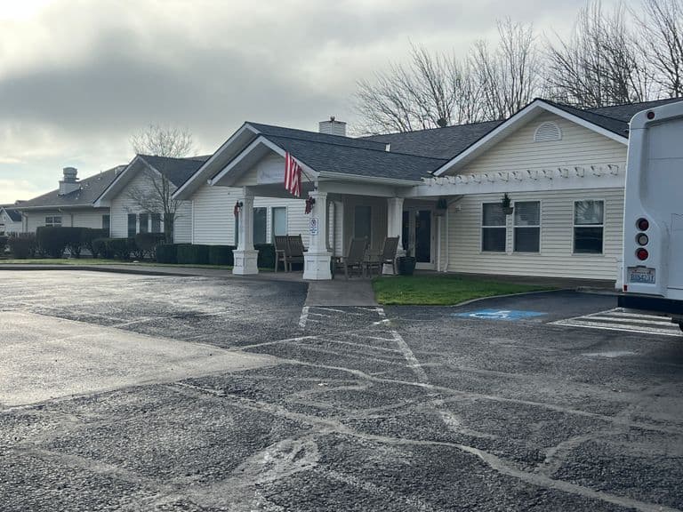 Evergreen Place in Vancouver, WA - Main View