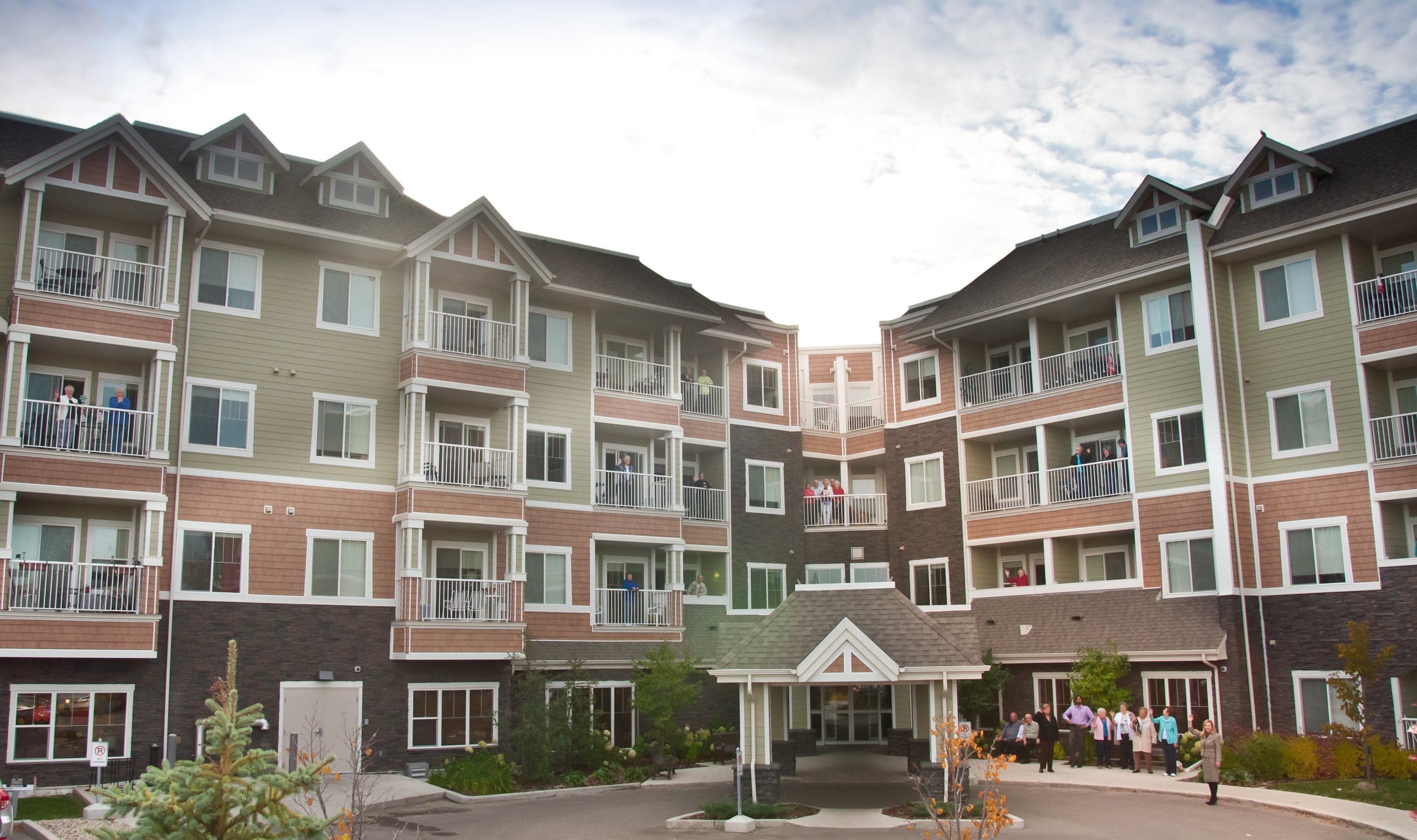 College Park I Retirement Residence in Regina, SK