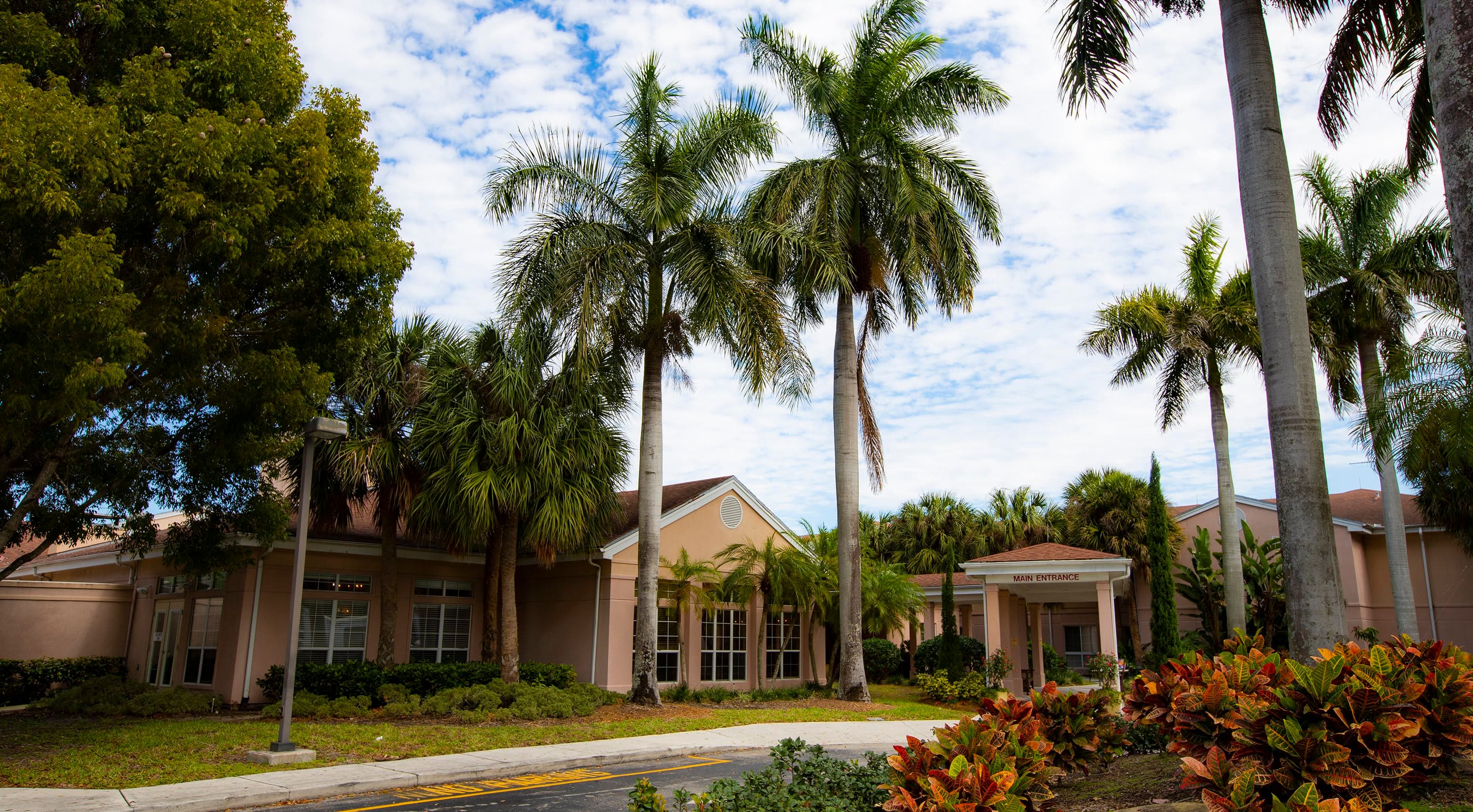 Colonial Assisted Living at Palm Beach in West Palm Beach, FL - Main View