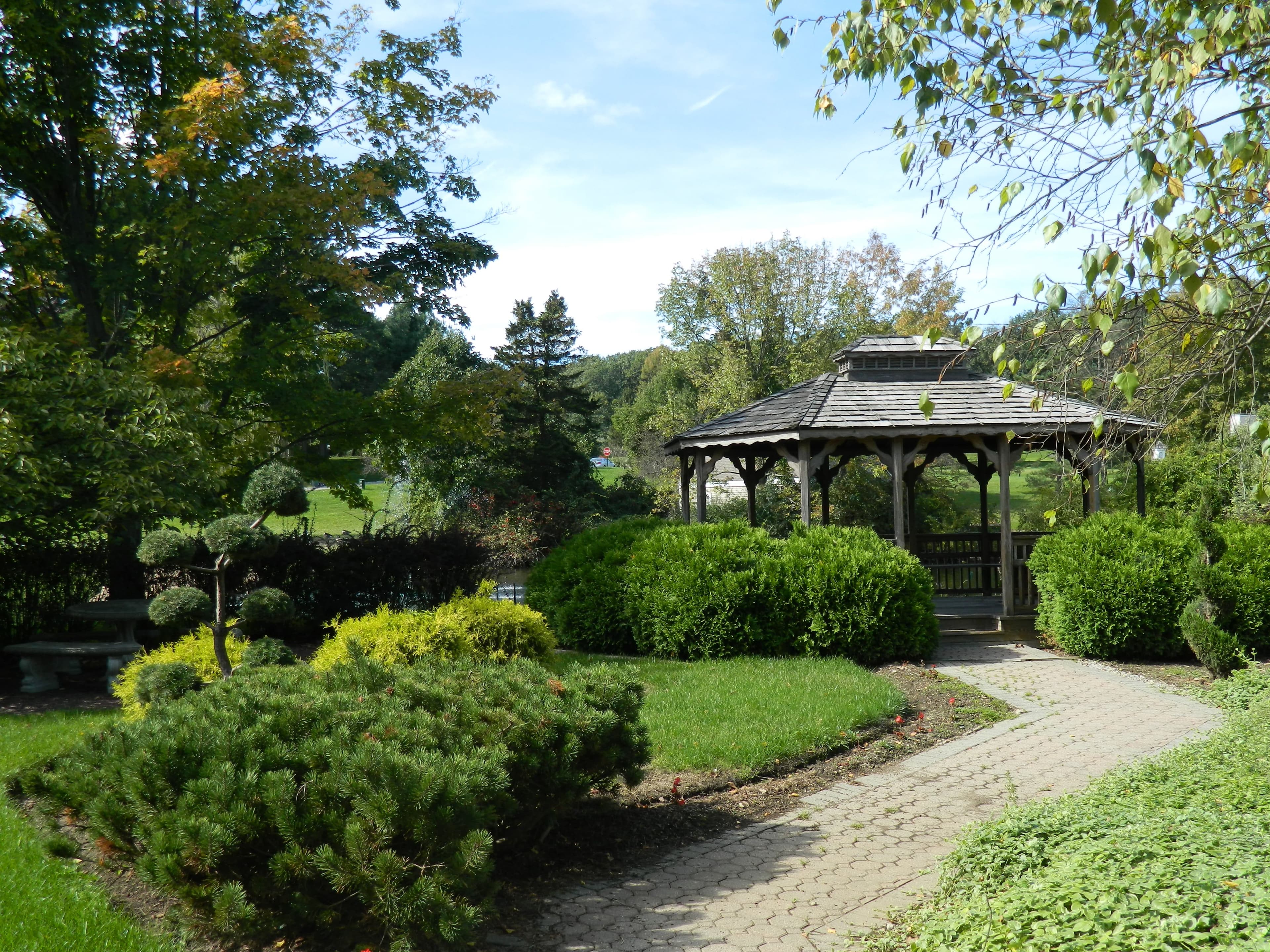 Colonial Manor at Panther Valley in Hackettstown, NJ - Main View