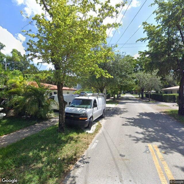 Gables Manor Independent in Miami, FL - Main View
