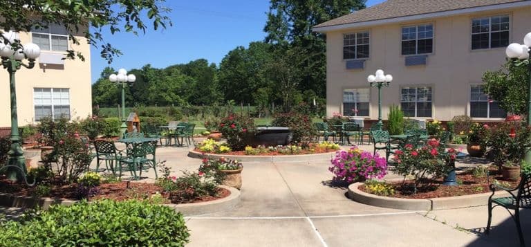 Garden View of Baton Rouge in Baton Rouge, LA - Main View