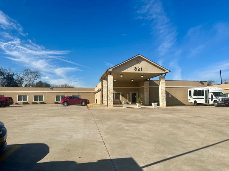 Garland Nursing & Rehabilitation Center in Garland, TX - Main View