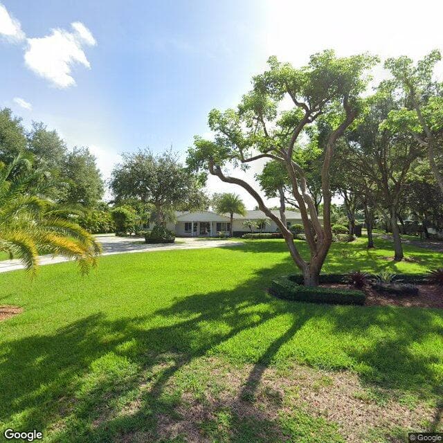 Good Family Home in Miami, FL - Main View