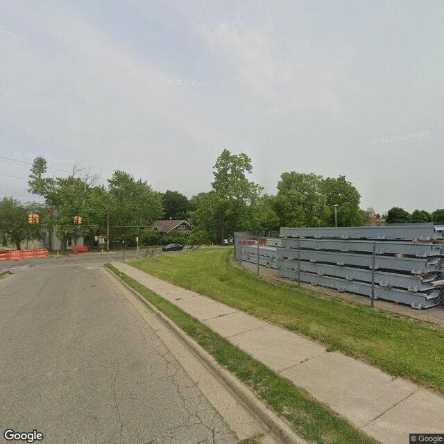 Grovecrest Senior Care in Pontiac, MI - Main View