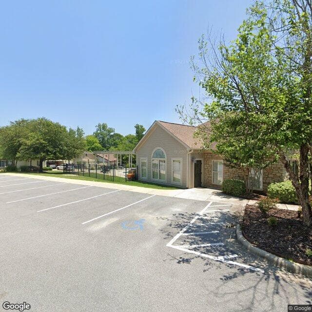 Hamilton Gables in Opelika, AL - Main View