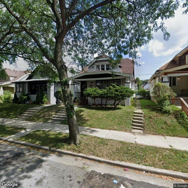 Harrisons House in Milwaukee, WI - Main View