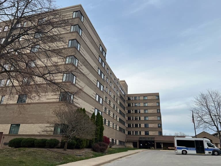 Harwood Place Senior Living in Wauwatosa, WI - Main View