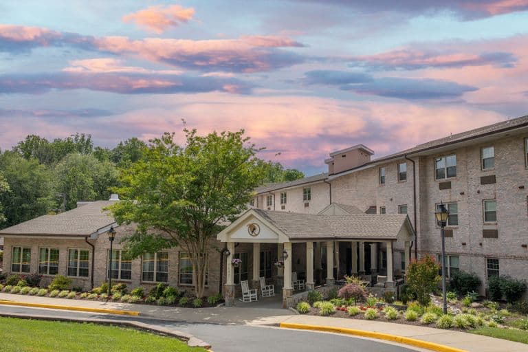 Heatherwood Independent and Assisted Living in Burke, VA - Main View