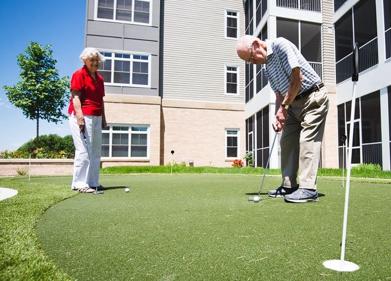 Hebron Oaks Skilled Nursing & Rehabilitation Center in Madison, WI - Main View