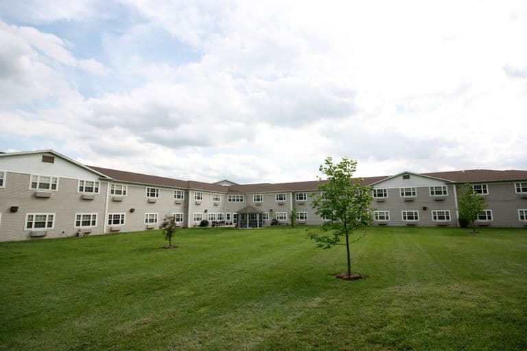 Heritage Woods Of Benton in Benton, IL - Main View