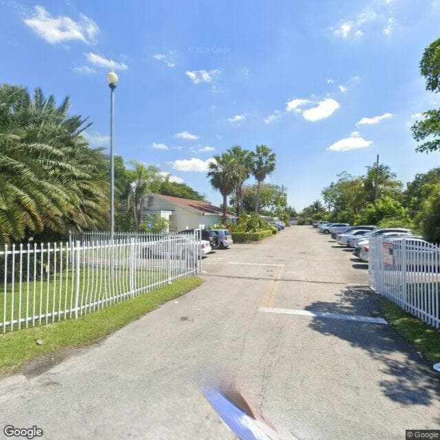Hialeah Shores Nursing And Rehab Center in Miami, FL - Main View