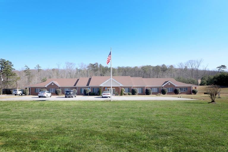 Hickory Log Vocational School in White, GA - Main View