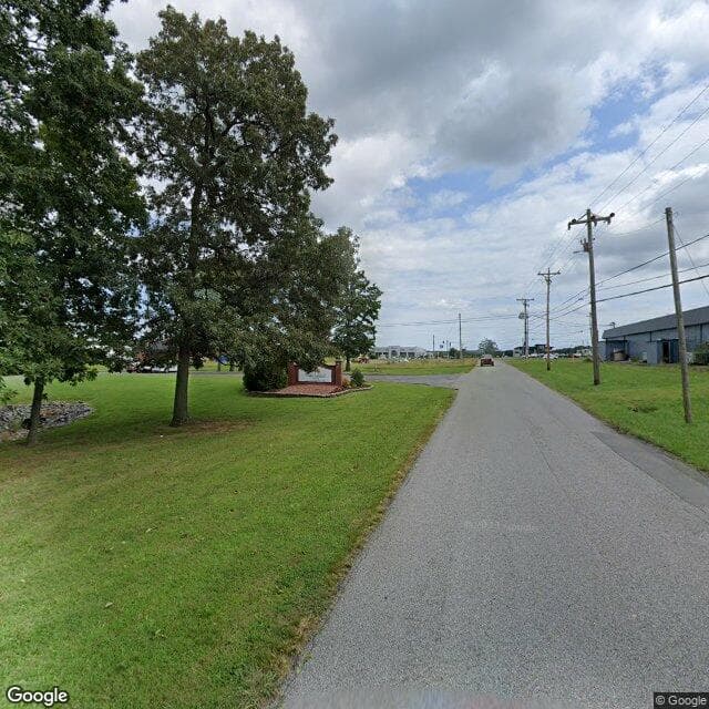 Hickory Woods Retirement Center in Murray, KY