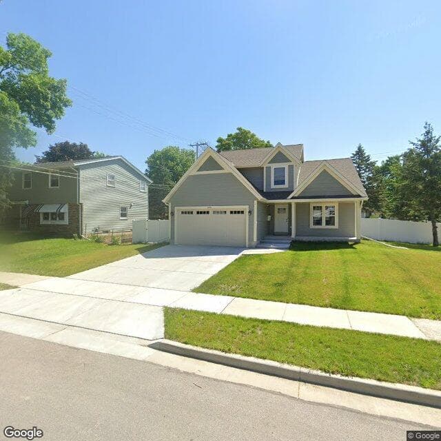 Hil Greenmeadow in Waukesha, WI - Main View