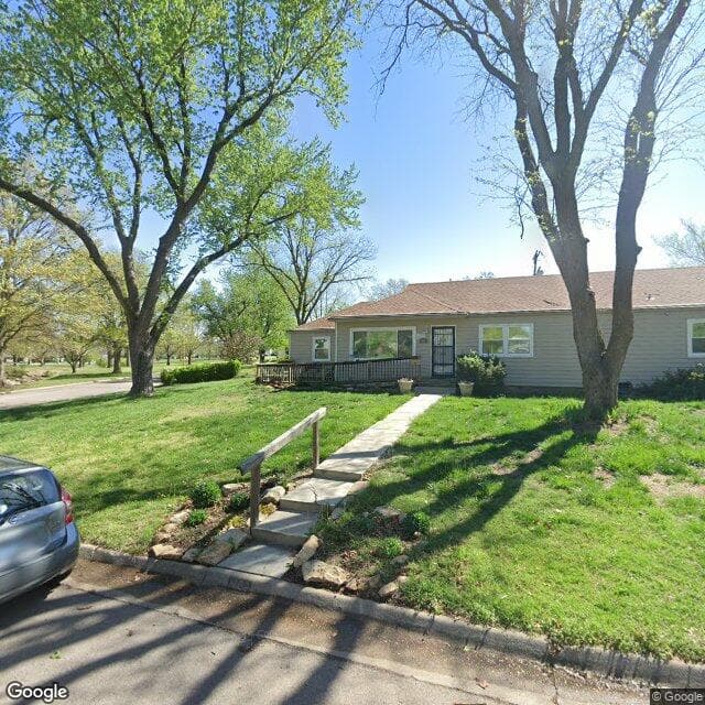 Hillsdale Place in Topeka, KS - Main View