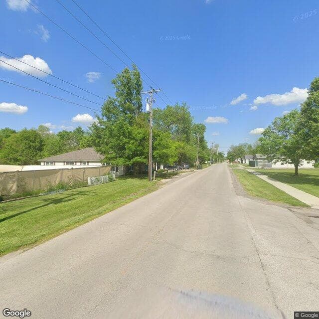 Hilltop Skilled Nursing and Rehabilitation in Charleston, IL - Main View