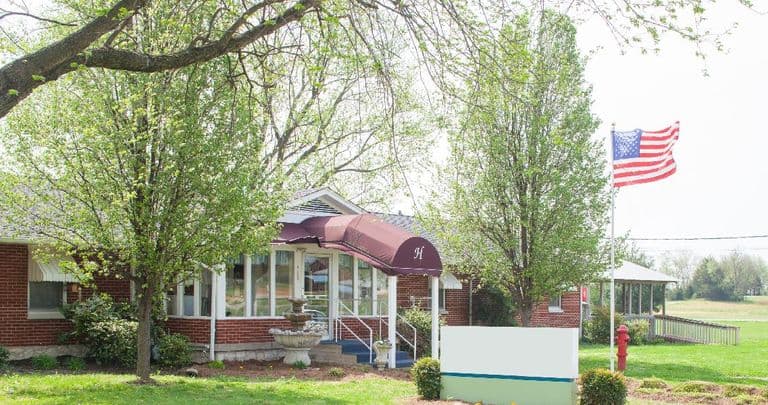 Hopkins Center II - Senior living in Woodburn, Kentucky